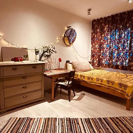 Lägenhet Artsy 2 Bedroom Next To Old Town With Garden And Parking Tallinn