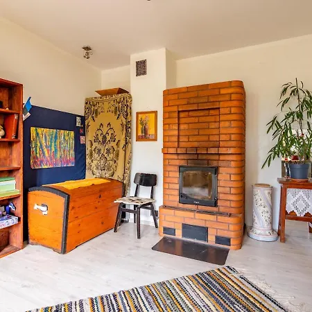 Artsy 2 Bedroom Next To Old Town With Garden And Parking Lägenhet Tallinn