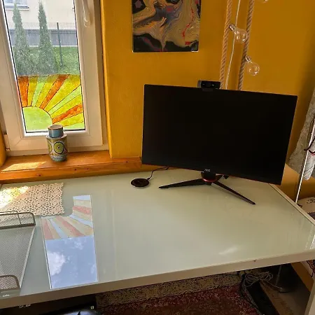 Artsy 2 Bedroom Next To Old Town With Garden And Parking Lägenhet Tallinn