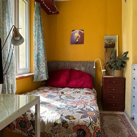 Artsy 2 Bedroom Next To Old Town With Garden And Parking Lägenhet Tallinn